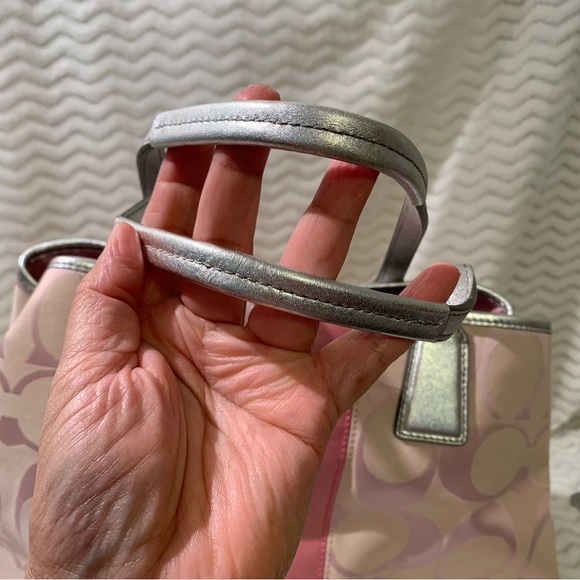 Coach Purse - Peony pink - Picture 15 of 15